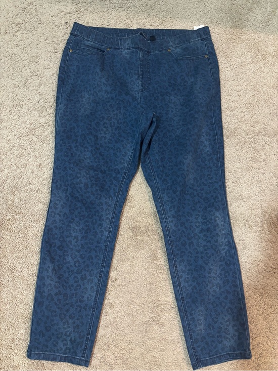 Denim - Women's Dark Blue Leopard-Print Skinny Jeans